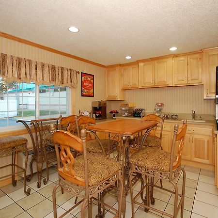 Rodeway Inn West Dodge Ομάχα Εστιατόριο φωτογραφία
