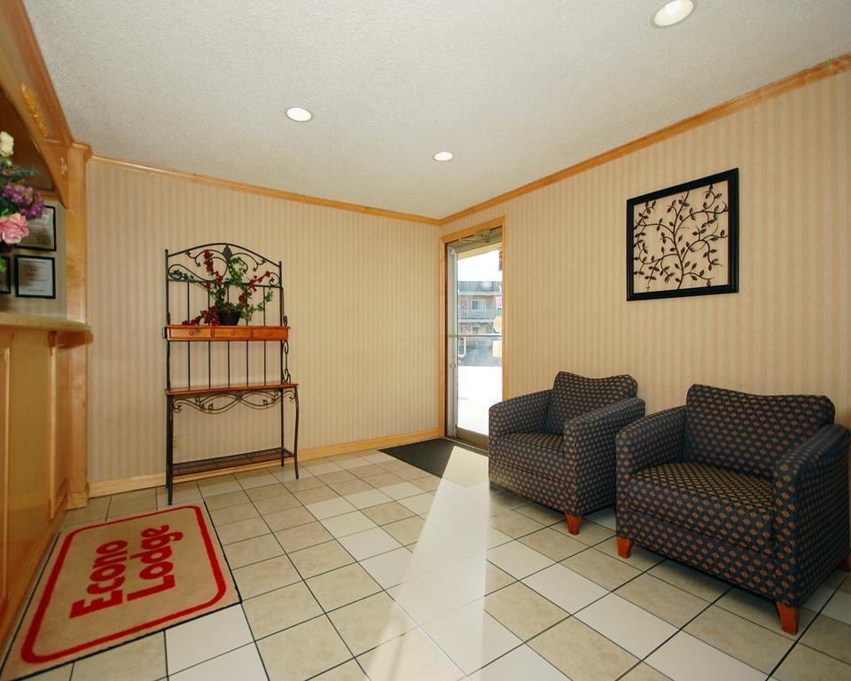 Rodeway Inn West Dodge Ομάχα Εσωτερικό φωτογραφία