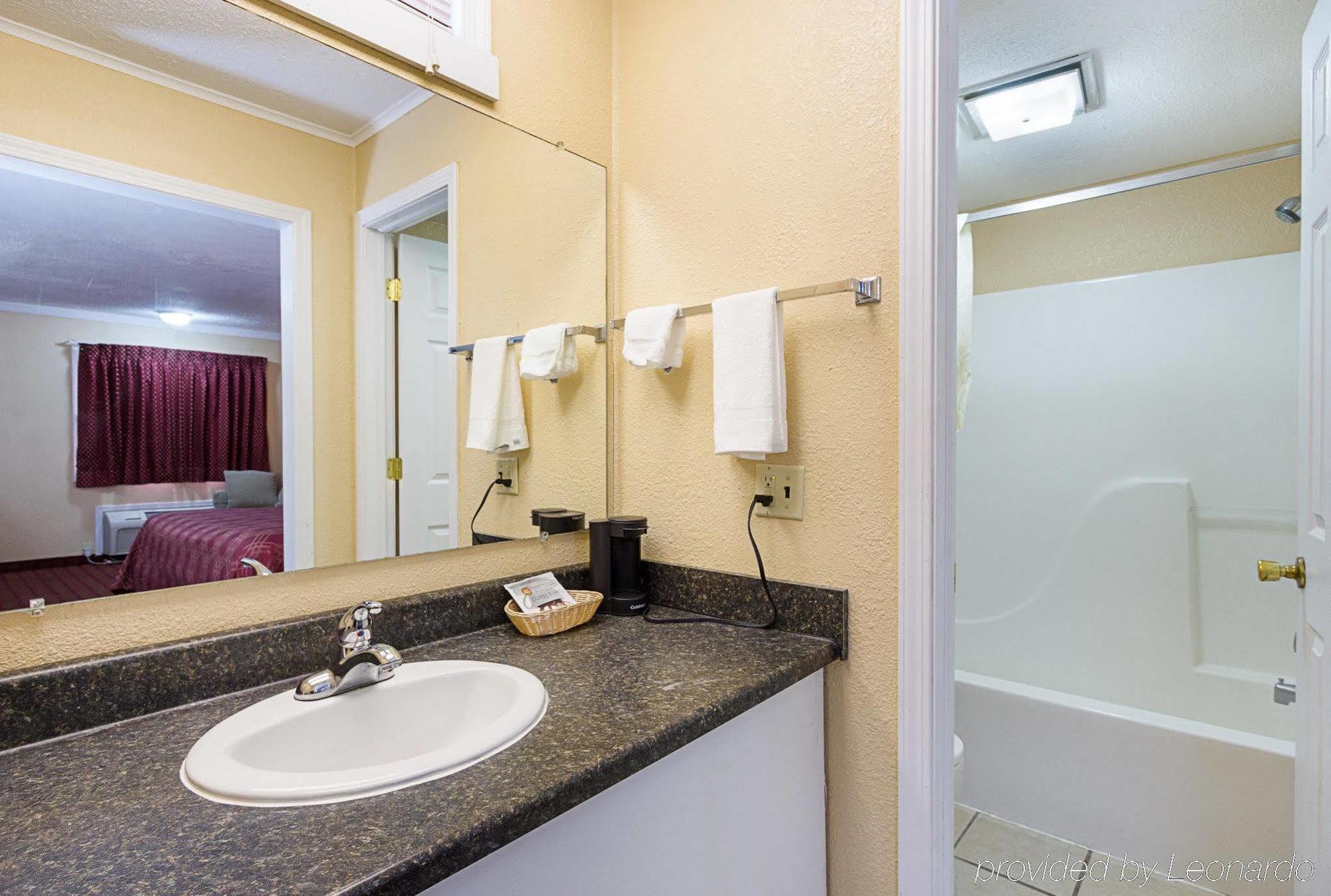 Rodeway Inn West Dodge Ομάχα Εξωτερικό φωτογραφία