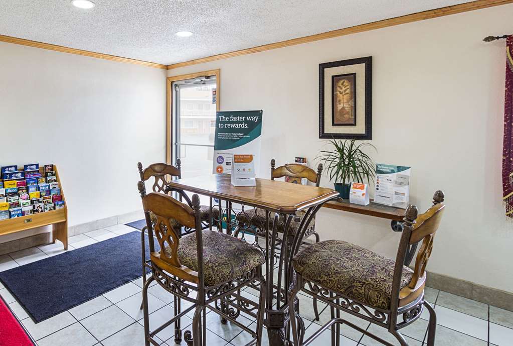 Rodeway Inn West Dodge Ομάχα Εσωτερικό φωτογραφία